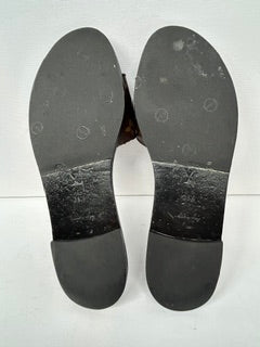 LOUIS VUITTON LOCK IT FLAT SLIDES