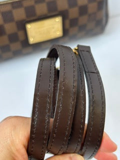 LOUIS VUITTON EVA CLUTCH SHOULDER BAG DE