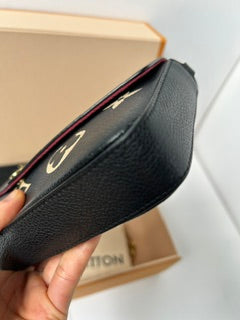LOUIS VUITTON FELICIE