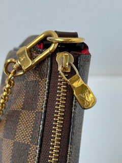 LOUIS VUITTON EVA CLUTCH SHOULDER BAG DE